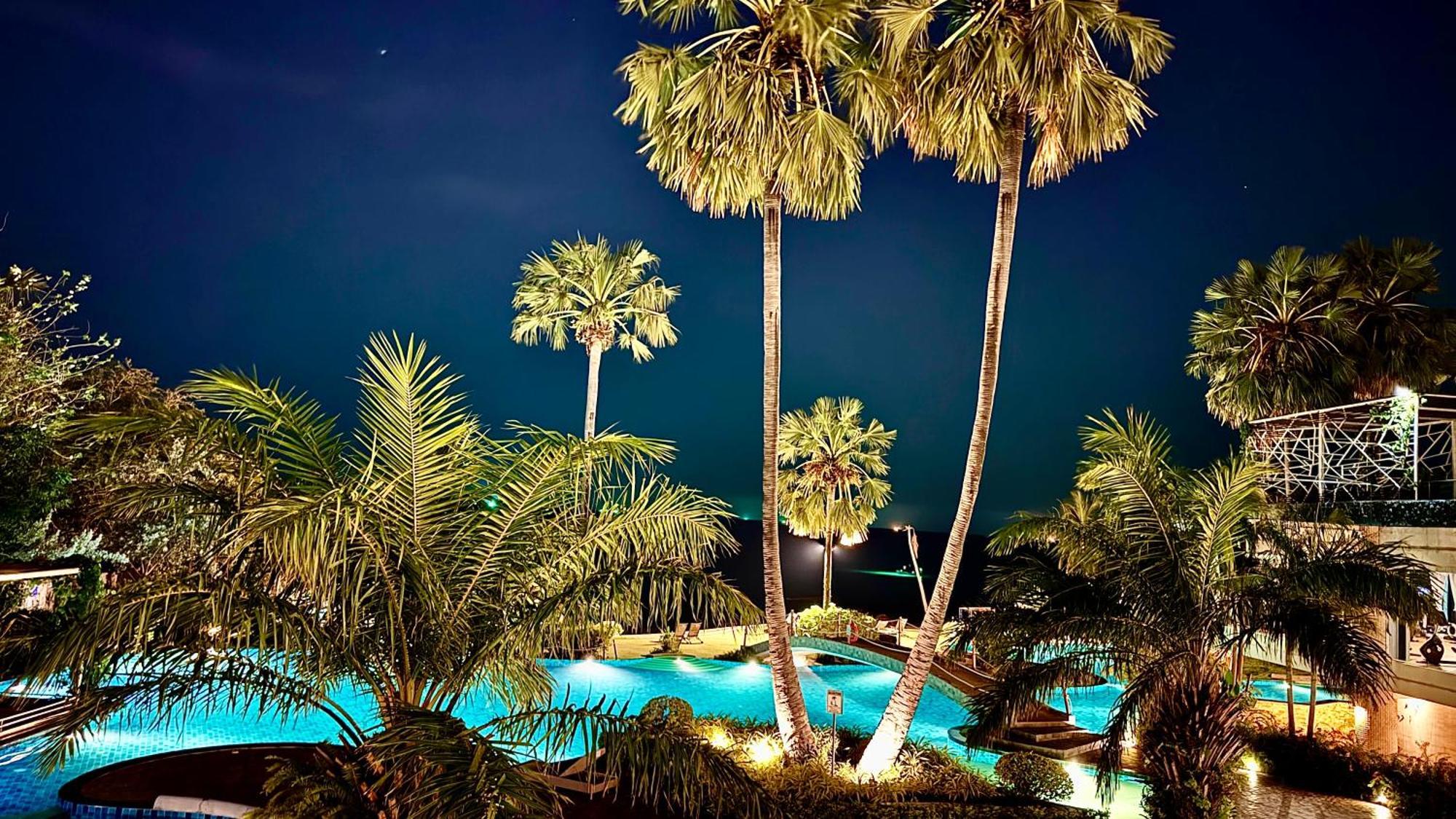 The Palm Wongamat ,World Class Luxury Seaview Condo, Private Beach Can See The Sanctuary Of Truth Pattaya Exterior foto